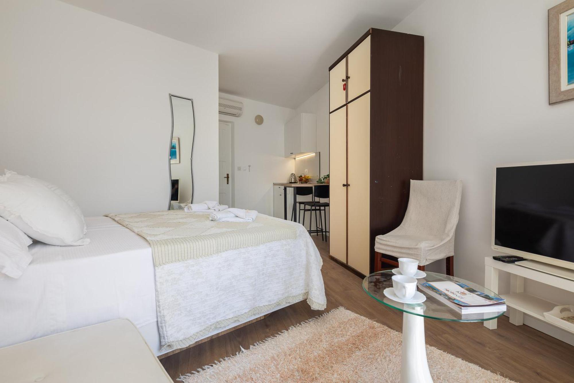 Caleta Seaview Suites II - Pool & Jacuzzi Lokva Rogoznica Dış mekan fotoğraf