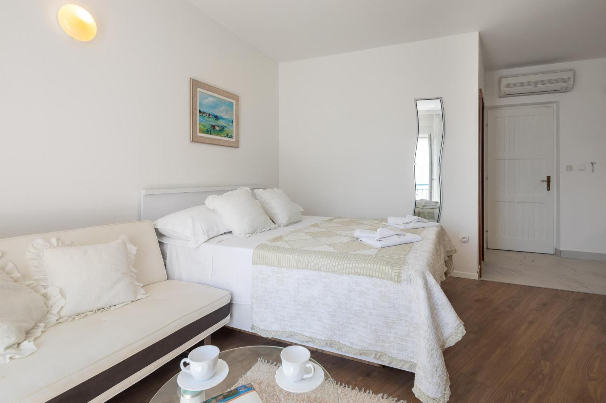 Caleta Seaview Suites II - Pool & Jacuzzi Lokva Rogoznica Dış mekan fotoğraf